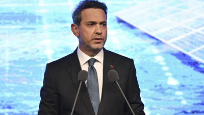 Bayraktar: Ceyhan'ı k&uuml;resel enerji &uuml;ss&uuml; haline getirmeyi ama&ccedil;lıyoruz