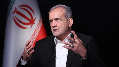Pezeşkiyan'dan New York yolunda dikkat &ccedil;eken mesaj: G&uuml;ven artık yok