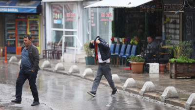 İstanbul Valiliği saat vererek uyardı: Bu 3 il&ccedil;ede yaşayanlar dikkat
