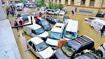 İstanbul&rsquo;da 84 yılın rekor felaketi