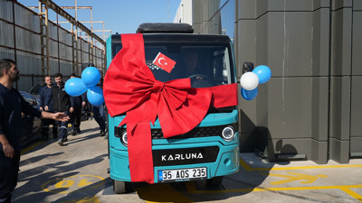 İzmir'de &uuml;retilen elektrikli hafif ticari ara&ccedil; trafiğe &ccedil;ıktı