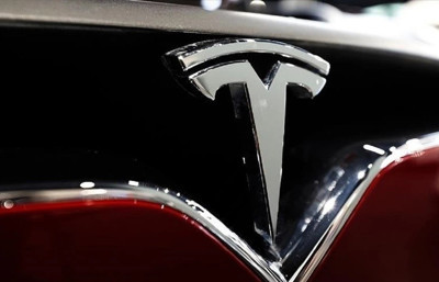 Tesla'nın Almanya'daki satışları yarı yarıya azaldı