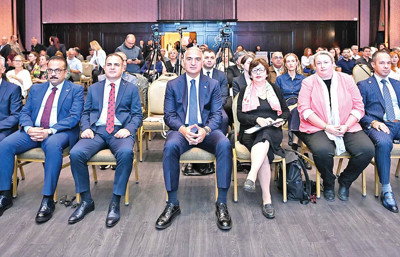 900 binden fazla eser sınır dışına çıkmadan kurtarıldı