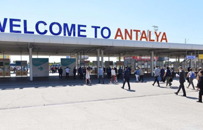 Antalya'ya yılın 9 ayında gelen turist sayısı 14 milyonu aştı