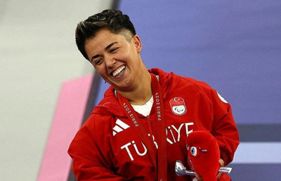 Milli para halterci Besra Duman, dünya 2'ncisi oldu