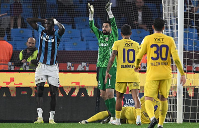 Korkunç sakatlık! Luccas Claro'yu gören gözyaşlarını tutamadı