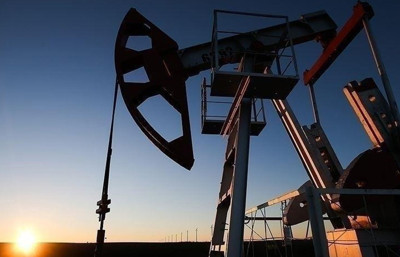 Orta Doğu'da karşılıklı saldırıların durması petrolü baskılıyor