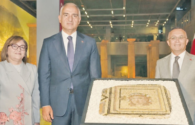 ABD’den iade edilen Zeugma Paneli ana vatanına döndü