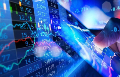 2 milyar dolardan 45 milyar dolara çıktı!Seçimlerden savaşlara, merkez bankalarının faiz kararlarından spor müsabakalarına kadar birçok gelişme üzerine işlem yapılabilen tahmin piyasaları rekor kırıyor. İşlem hacmi bir yılda 2 milyar...