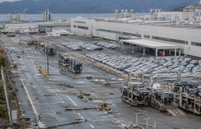 Toyota’nın üretim ağı tedarikçi kesintisine takıldıJaponya’nın Kumamoto bölgesindeki 7,1 büyüklüğündeki deprem, otomotiv ve yarı iletken üretimini aksattı. Toyota, Nissan, Sony ve Renesas’ın dönüş takvimleri tedarik zincirindeki riskin ne kadar...