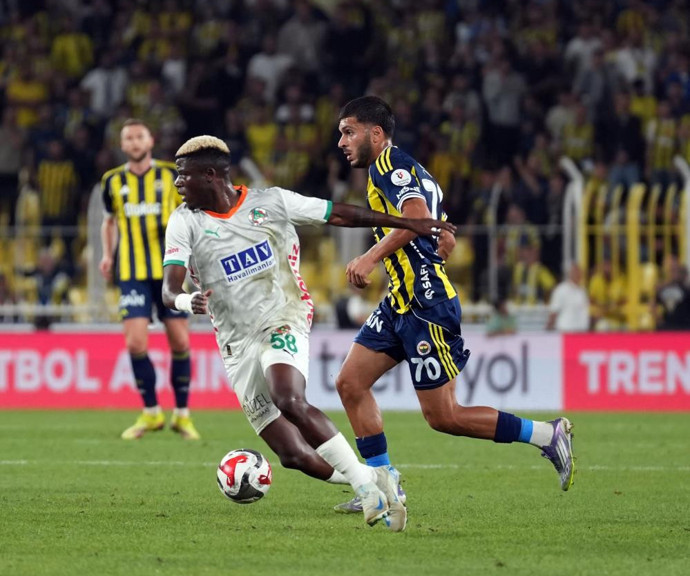 Fenerbahçe son dakikada 2 puan kaybetti - Resim : 1