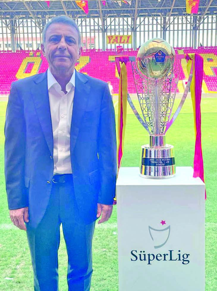 İzmir’in gözdesi Göztepe’de futbol reformu - Resim : 1