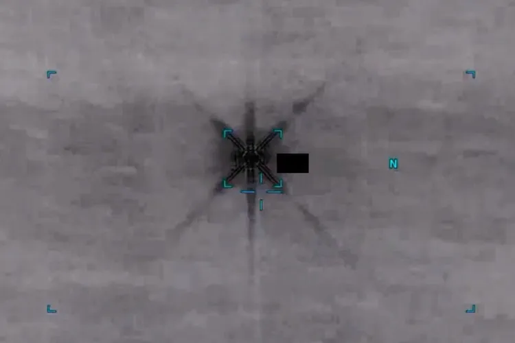 Pentagon'dan yeni UFO dosyaları: 77 yıllık gizem kamuoyuyla paylaşıldı - Resim: 2