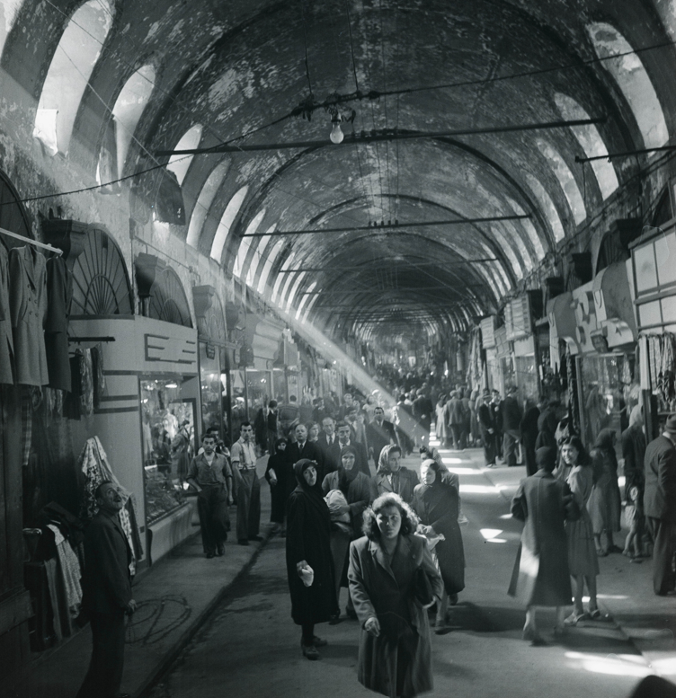1947'nin İstanbul'u gün yüzüne çıktı: Tarihi kareler arşive taşındı - Resim: 2