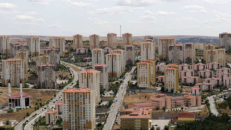 Konutta temkinli dönem: Kredili satış beklentisi yüzde 50’ye geriledi