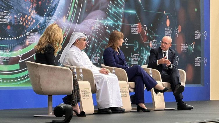 Bakan Şimşek: Uluslararası teknoloji devlerini ülkemize çekmeye çalışıyoruz