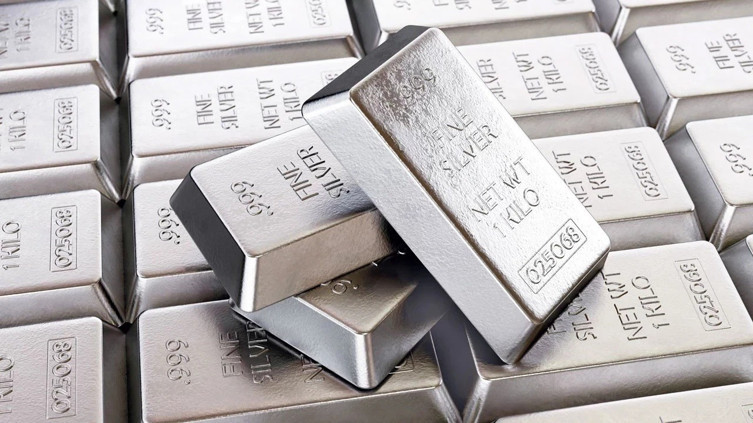 Gümüşte kâr satışları hızlandı! Fiyatlar rekor sonrası geri çekiliyor