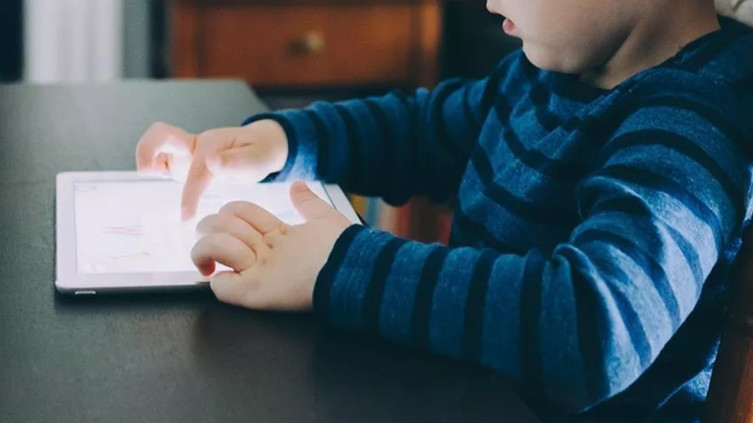 Çocuklar severek oynuyordu: 'Ödüllü oyunlara' ve 15 yaş altına erişim engeli gündemde