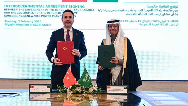 Türkiye ve Suudi Arabistan arasında 2 milyar dolarlık anlaşma: İki büyük güneş enerji santrali yapılacak