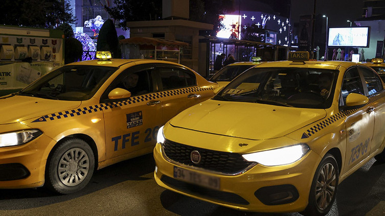 Taksi plakasında sert düşüş: Vergi düzenlemesi piyasayı sarstı