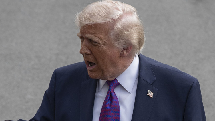 Trump’tan Fed’e faiz baskısı: Powell’a “oranları derhal düşür” çağrısı