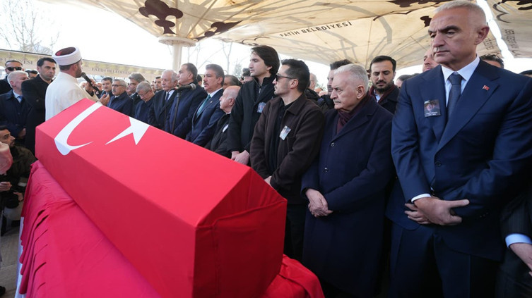 İlber Ortaylı son yolculuğuna uğurlandı... Bakan Ersoy: Çok değerli bir bilim insanını kaybettik