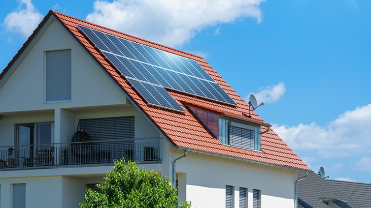 Enerji krizi konutu dönüştürüyor: Yenilenebilir çözümler zorunluluk haline geldi