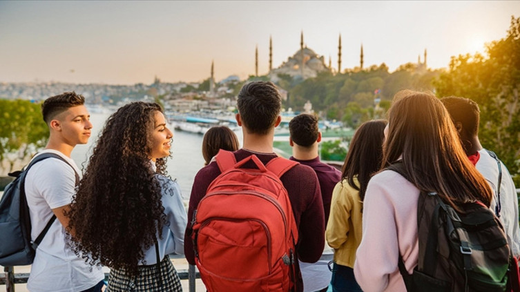 Genç nüfusta düşüş eğilimi: Gençlerin yüzde 23,3’ü ne eğitimde ne istihdamda