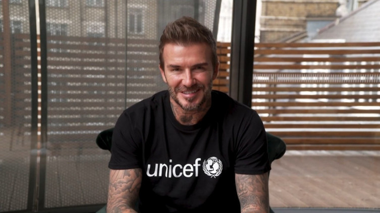 David Beckham İngiltere'nin ilk milyarder sporcusu oldu