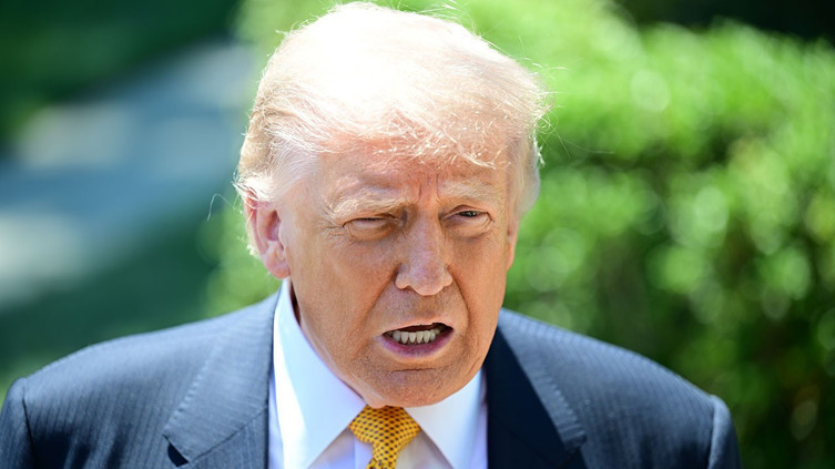 Trump: İran bir anlaşma imzalamak için can atıyor