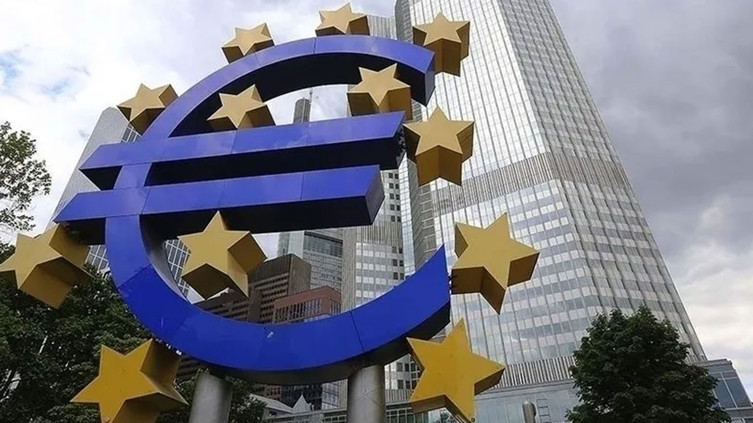 ECB’den enflasyon uyarısı: Tahminleri yukarı yönlü revize edeceğiz