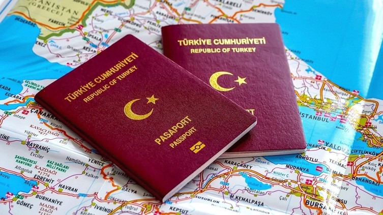 Vizesiz ülkelere bir yenisi daha eklendi! Türk vatandaşlarına yeni kolaylık