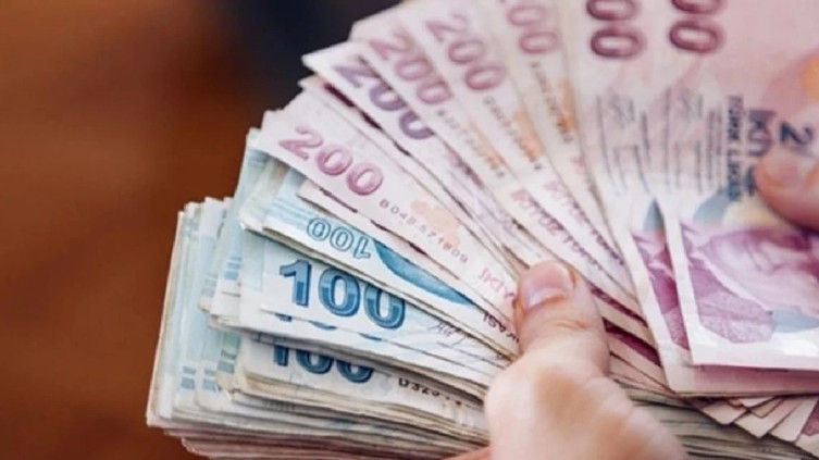 Emekli olmak isteyenler dikkat! 2026 mı avantajlı, 2027 mi? Maaş hesabında kritik detay ortaya çıktı