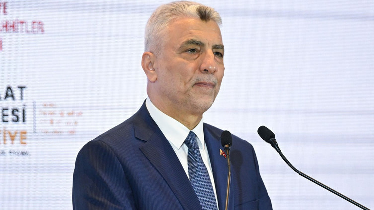 Bakan Bolat'tan müteahhitlik sektörüne yeni rota: Hicaz ve Körfez'de alternatif koridorlar önemli fırsatlar sunacak