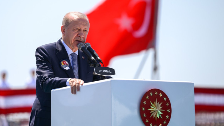 Cumhurbaşkanı Erdoğan 'bir ilk' diyerek duyurdu: NATO ve AB üyesi ülkeye savaş gemisi ihraç ettik