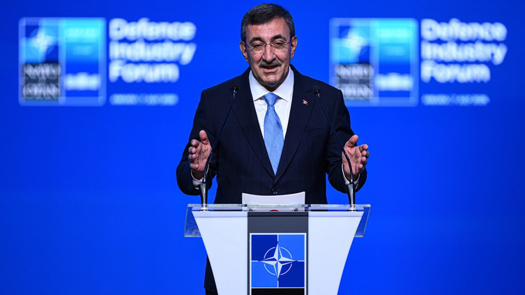 Cevdet Yılmaz savunma sanayiinde hedefi açıklandı: Türkiye ilk 10'u hedefliyor