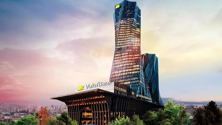VakıfBank'tan ilk yarıda güçlü bilanço: Net kâr 30 milyar liraya ulaştı