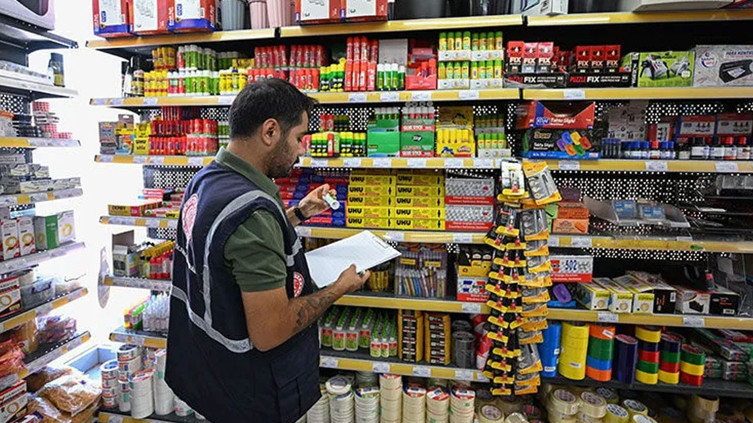 Ticaret Bakanlığı'ndan okul alışverişi öncesi denetim: Güvensiz ürünler toplatılacak