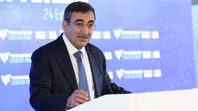 Cumhurbaşkanı Yardımcısı Yılmaz: Demir yollarıyla üretim alanlarını limanlara bağlayacağız