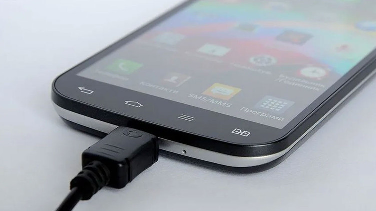 Şarj cihazları ve USB kablolarında yeni dönem: Standartlar değişiyor