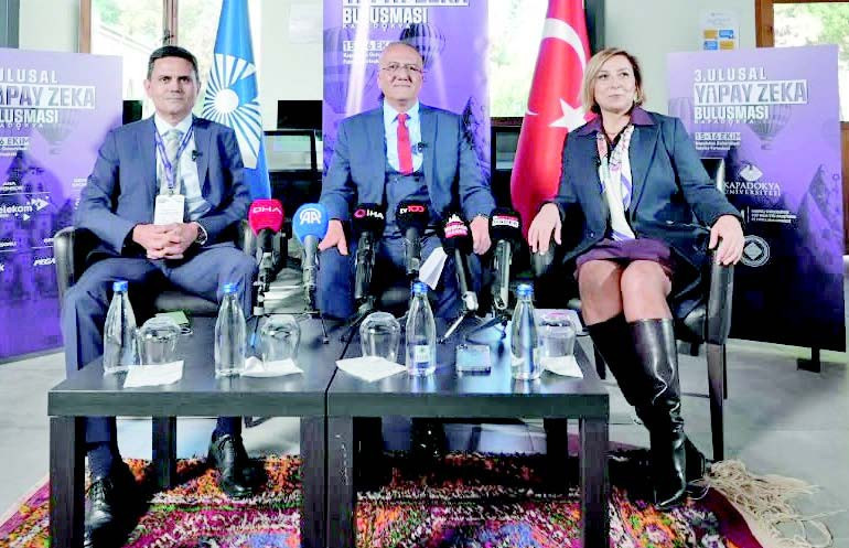 T&uuml;rkiye&rsquo;nin yapay zeka manifestosu Kapadokya&rsquo;da yazıldı: D&ouml;n&uuml;ş&uuml;m ka&ccedil;ınılmaz ama sorumluluk makineye devredilemez - Resim : 1