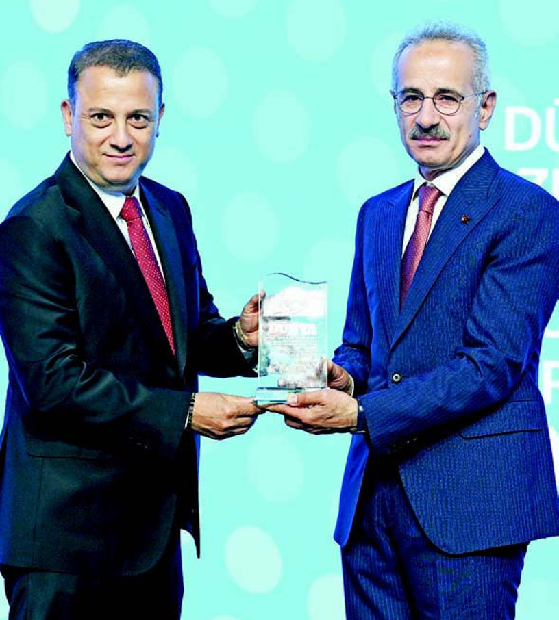 Ulaştırma ve Altyapı Bakanı Abdulkadir Uraloğlu: Türkiye’yi dijital koridorların merkezine yerleştireceğiz - Resim : 1