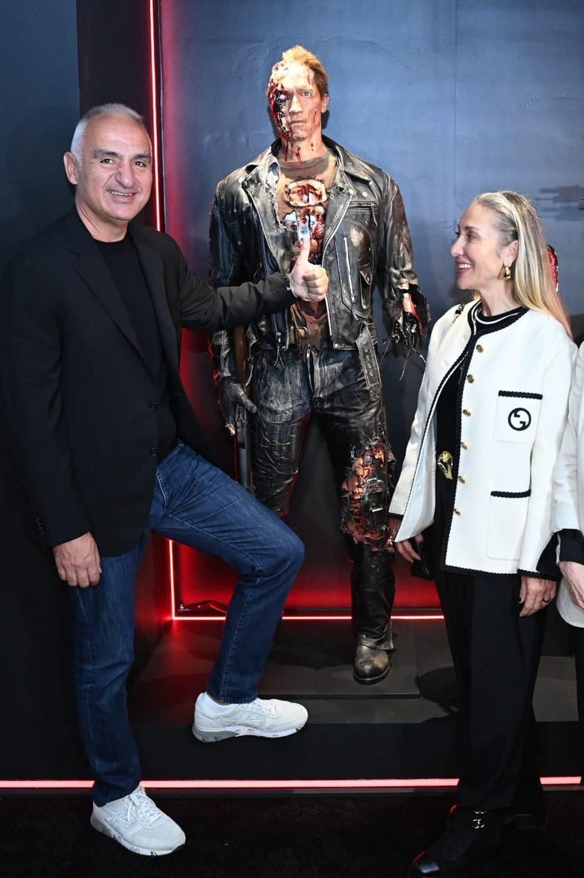 Bakan Ersoy Beyoğlu’nda sergileri tek tek gezdi - Resim : 2