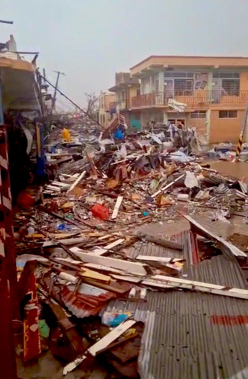 Melissa yıktı geçti: On binlerce turist mahsur - Resim: 7