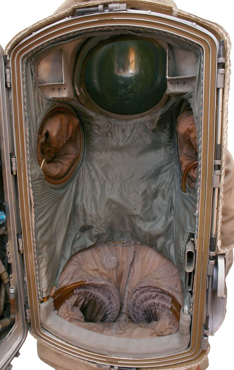 Sovyetlerin Ay hayali satışta: Uzay kıyafetine 350 bin dolar fiyat - Resim: 5