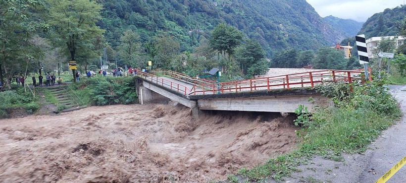 Doğu Karadeniz’de sağanak kabusu: Hayat felç oldu - Resim: 5