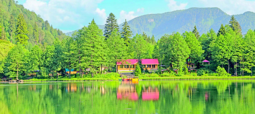 Bulutların yery&uuml;z&uuml;ne indiği yer: Artvin - Resim : 1