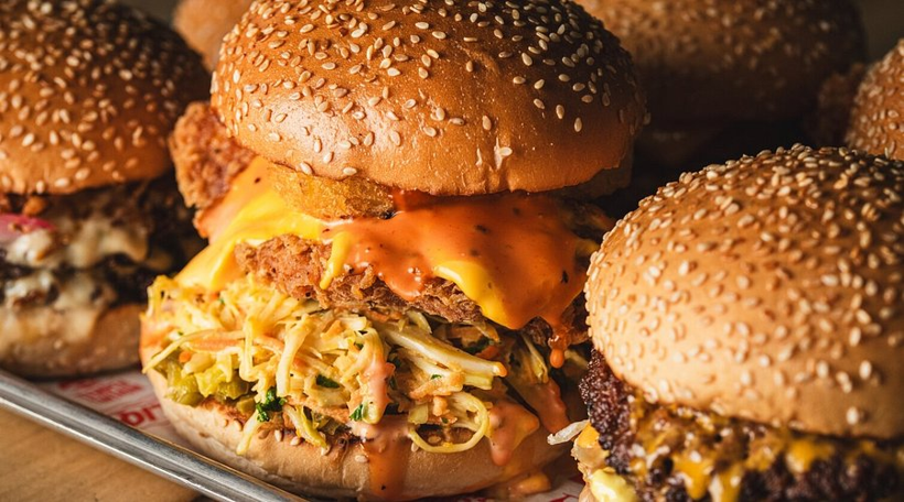 Sokak lezzetinden burger zincirine uzanmıştı: Fast food devine kayyum atandı - Resim: 3