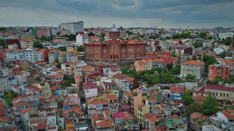 Fatih'in fermanıyla kurulmuştu: 571 yıllık tarihi okul boşaltılıyor! - Resim : 2