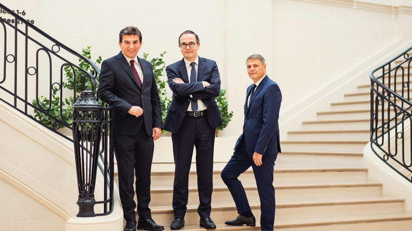 Oyak Renault, Bursa’da yeni modellerin üretimine hazırlanıyor - Resim : 1